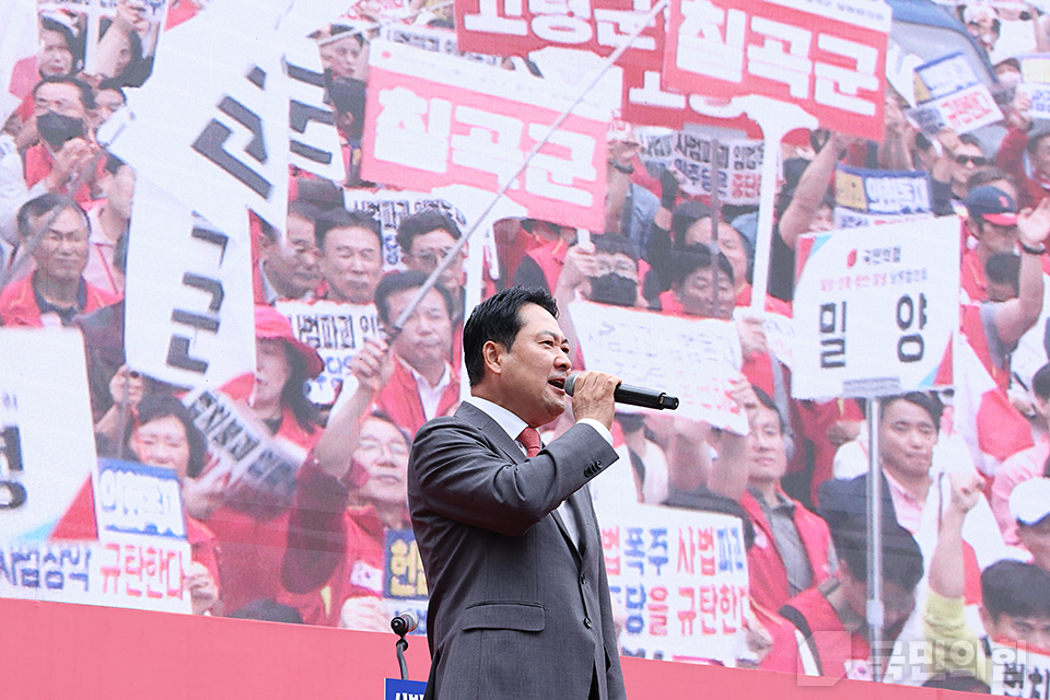 제목 노출 영역입니다 이미지