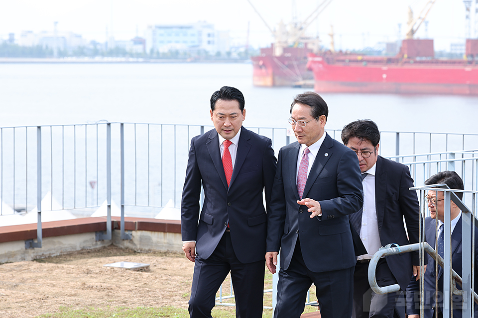 제목 노출 영역입니다 이미지