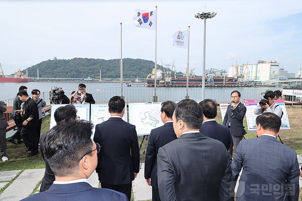제목 노출 영역입니다 이미지