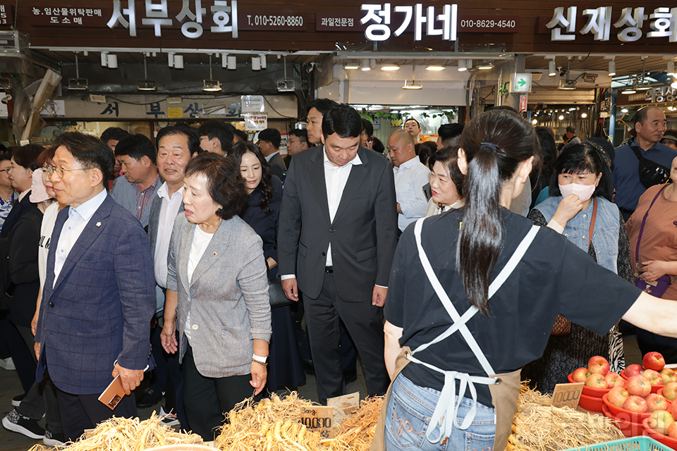 제목 노출 영역입니다 이미지