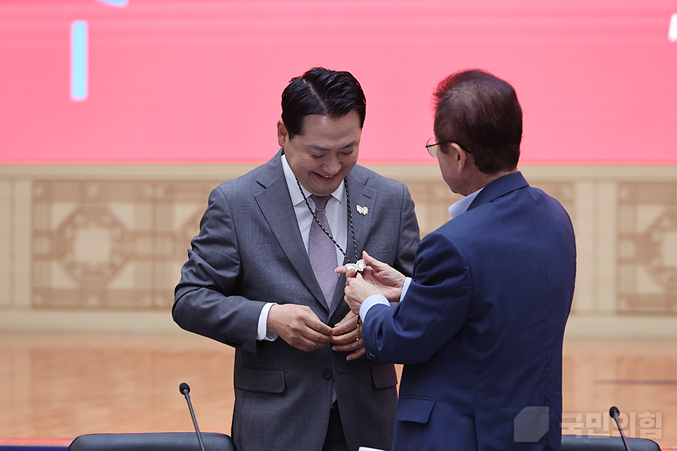 제목 노출 영역입니다 이미지