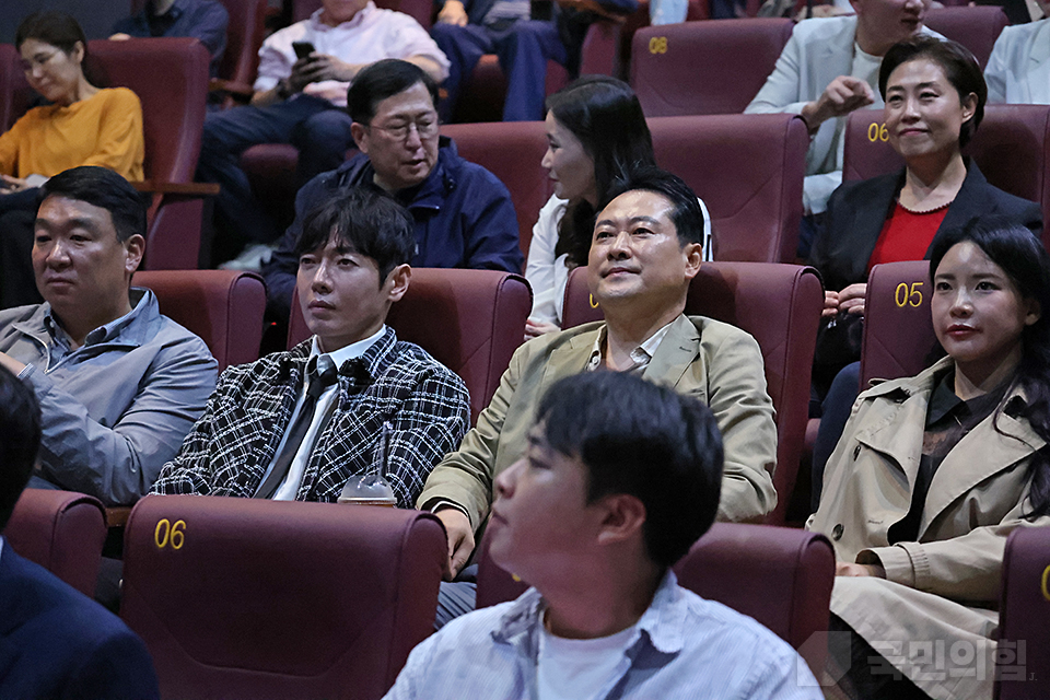 제목 노출 영역입니다 이미지