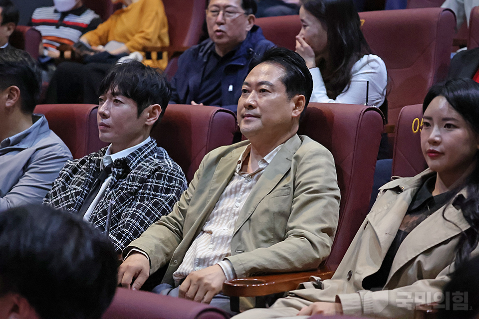 제목 노출 영역입니다 이미지