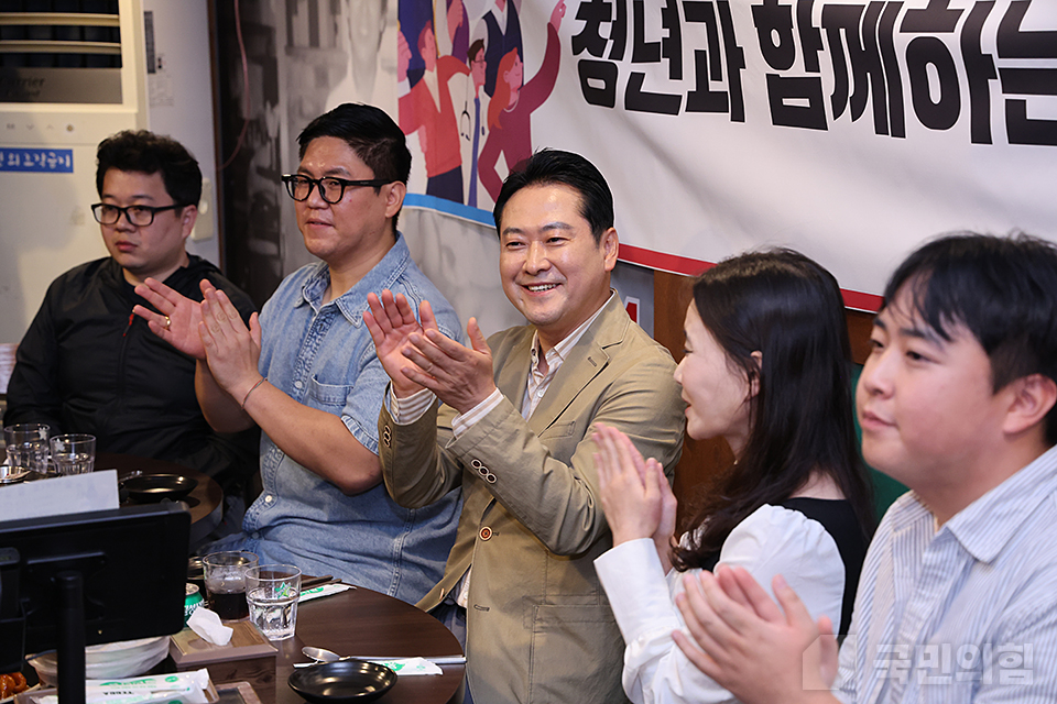 제목 노출 영역입니다 이미지