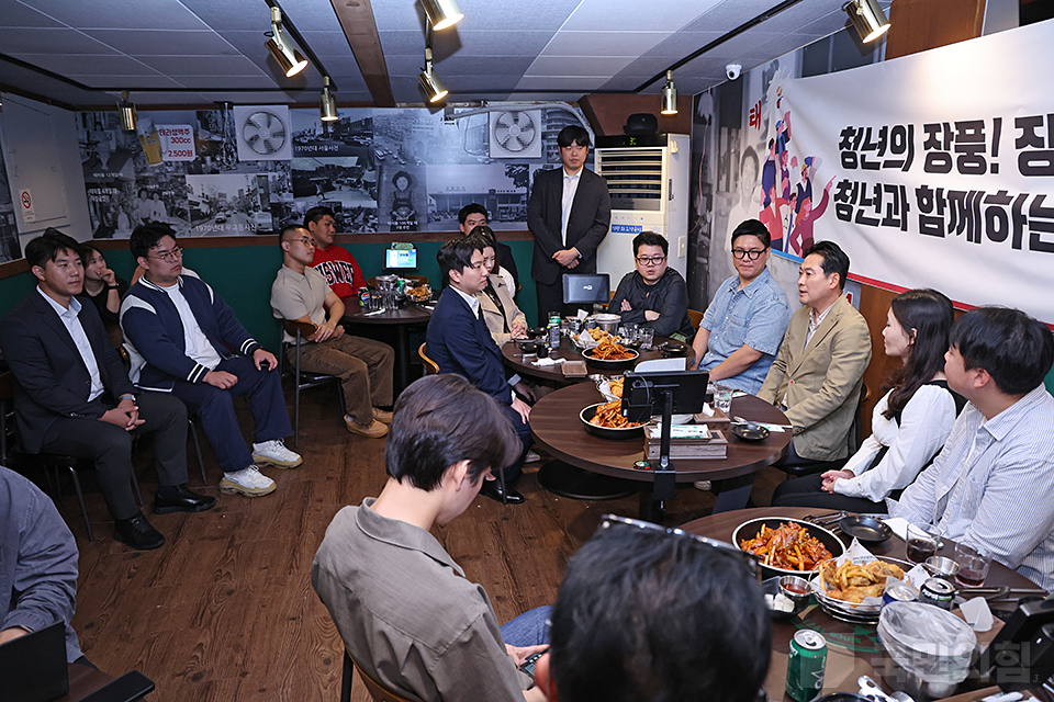 제목 노출 영역입니다 이미지
