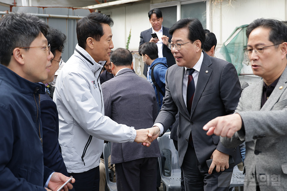 제목 노출 영역입니다 이미지