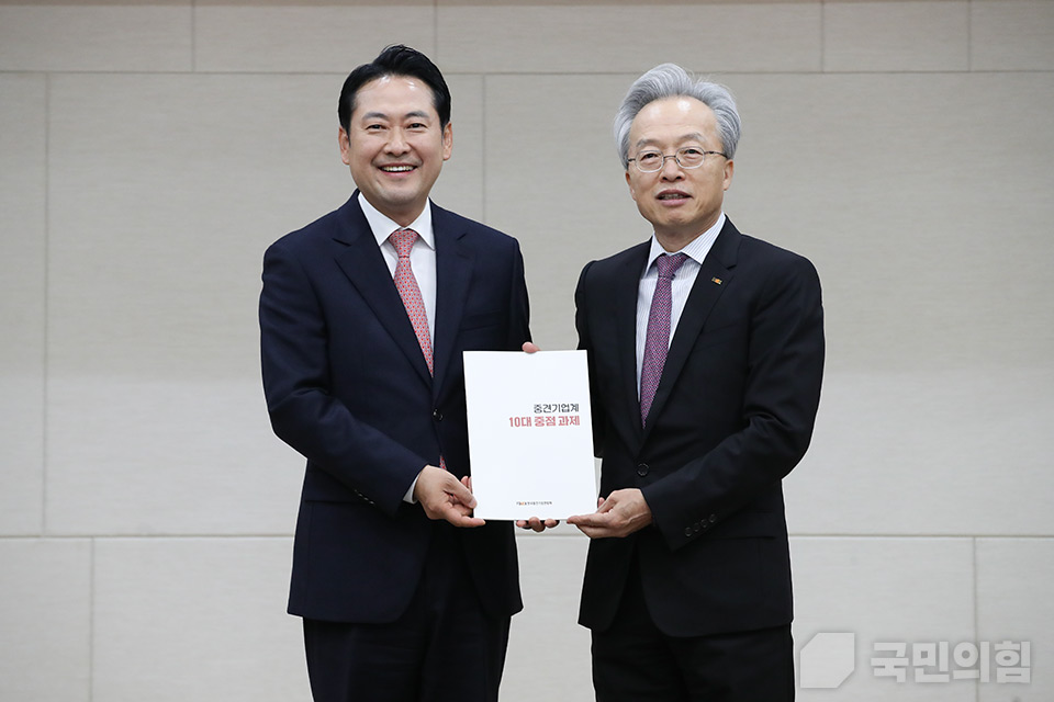 제목 노출 영역입니다 이미지