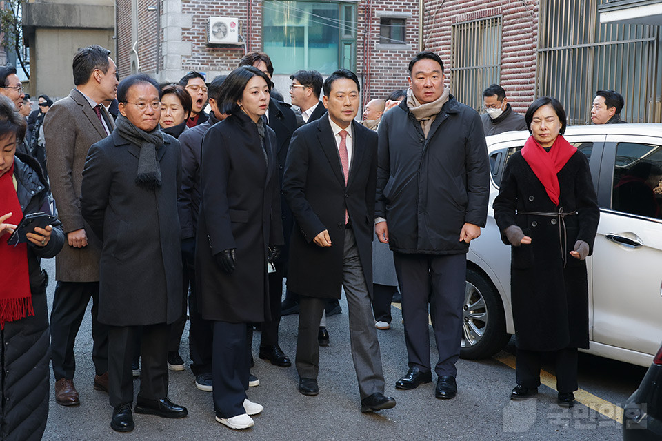 제목 노출 영역입니다 이미지