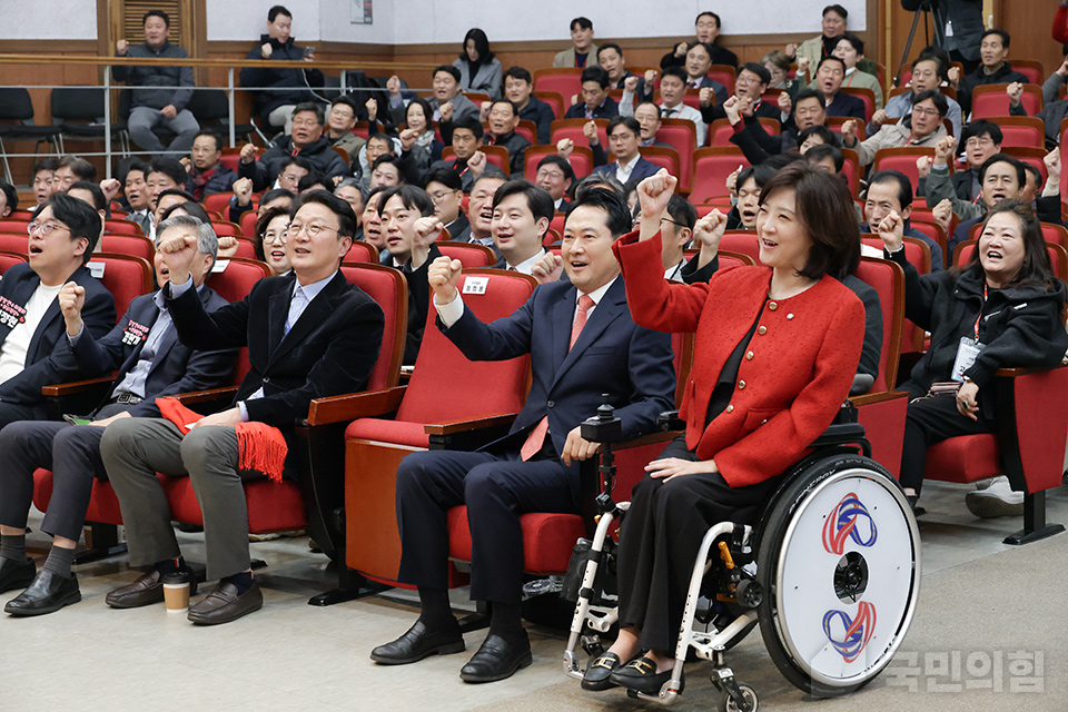 제목 노출 영역입니다 이미지