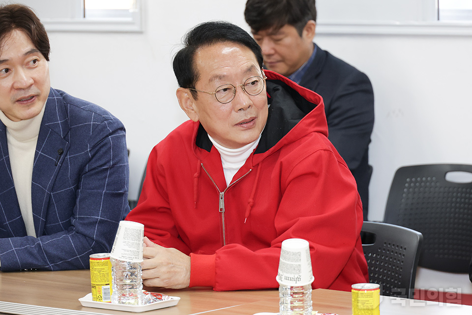 제목 노출 영역입니다 이미지
