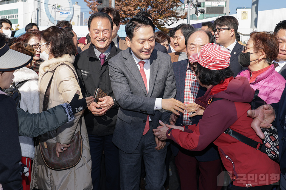 제목 노출 영역입니다 이미지