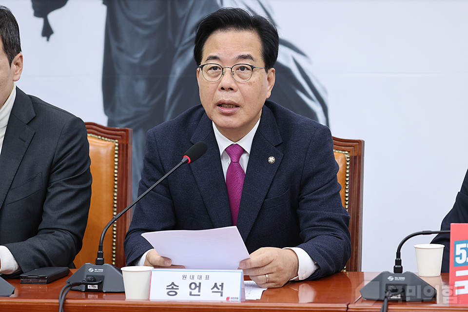제목 노출 영역입니다 이미지