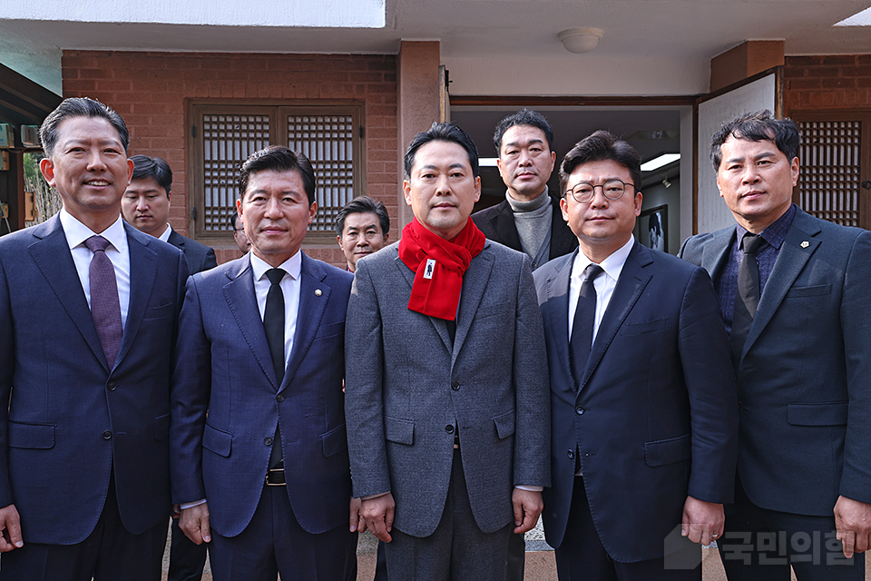제목 노출 영역입니다 이미지
