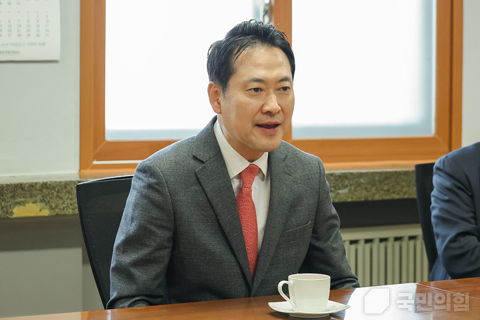 제목 노출 영역입니다 이미지