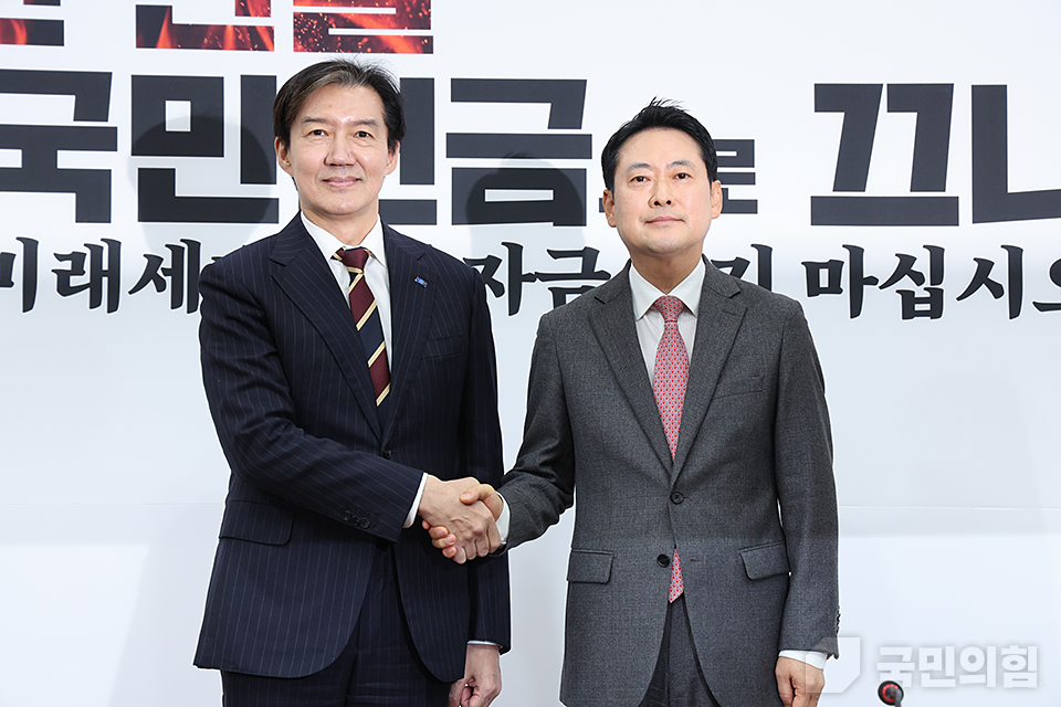 제목 노출 영역입니다 이미지