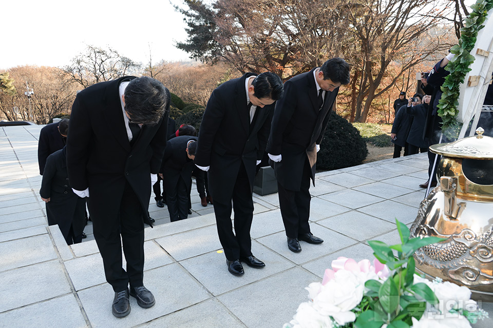 제목 노출 영역입니다 이미지