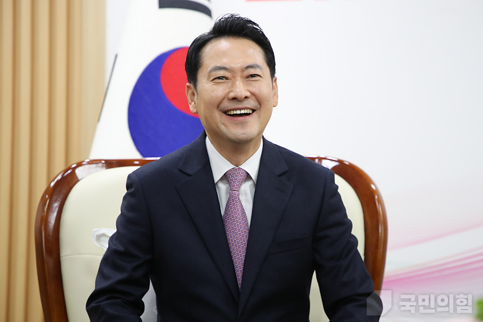 제목 노출 영역입니다 이미지