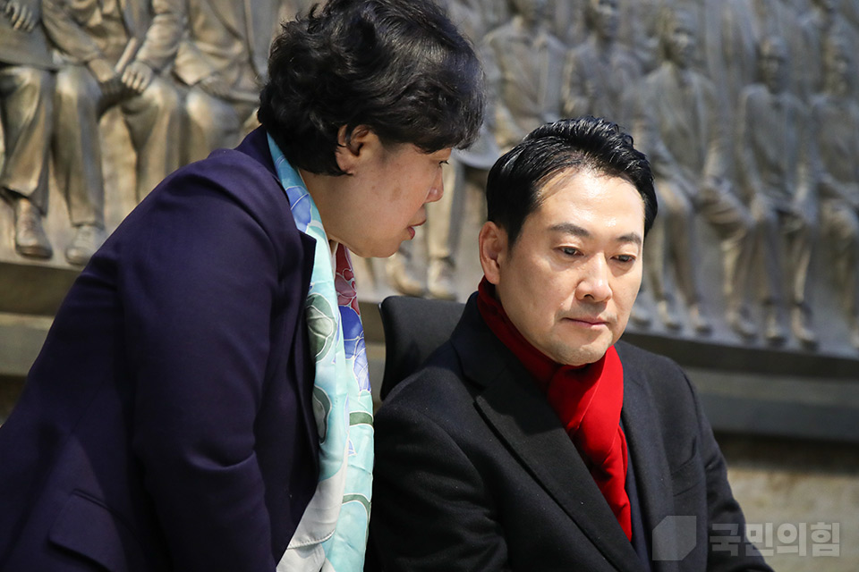 제목 노출 영역입니다 이미지