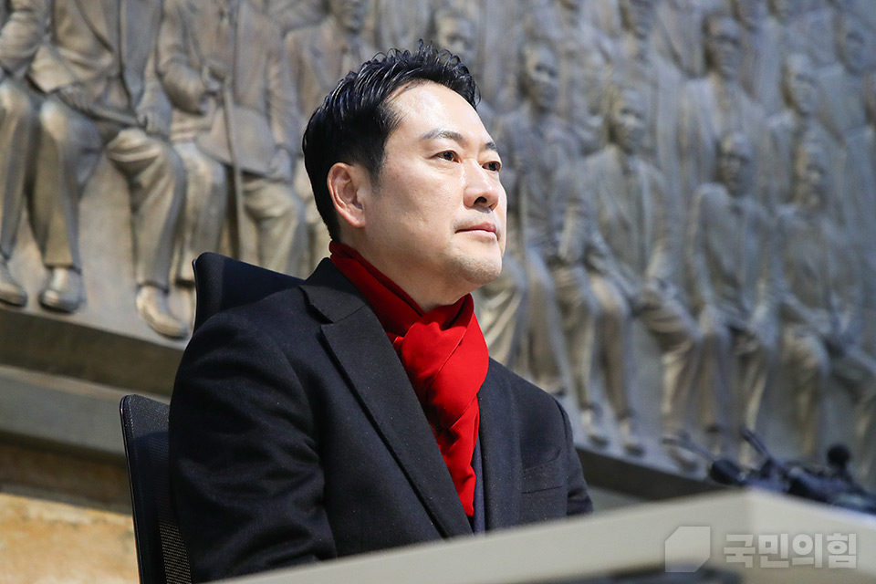 제목 노출 영역입니다 이미지