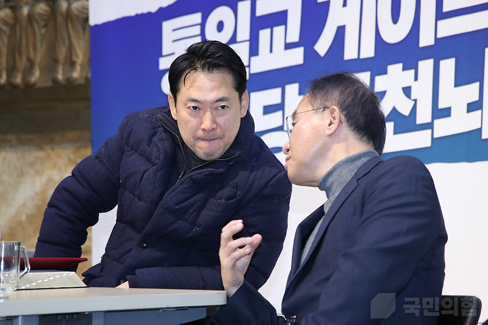 제목 노출 영역입니다 이미지