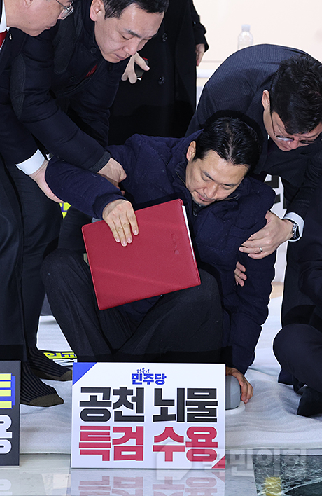 제목 노출 영역입니다 이미지