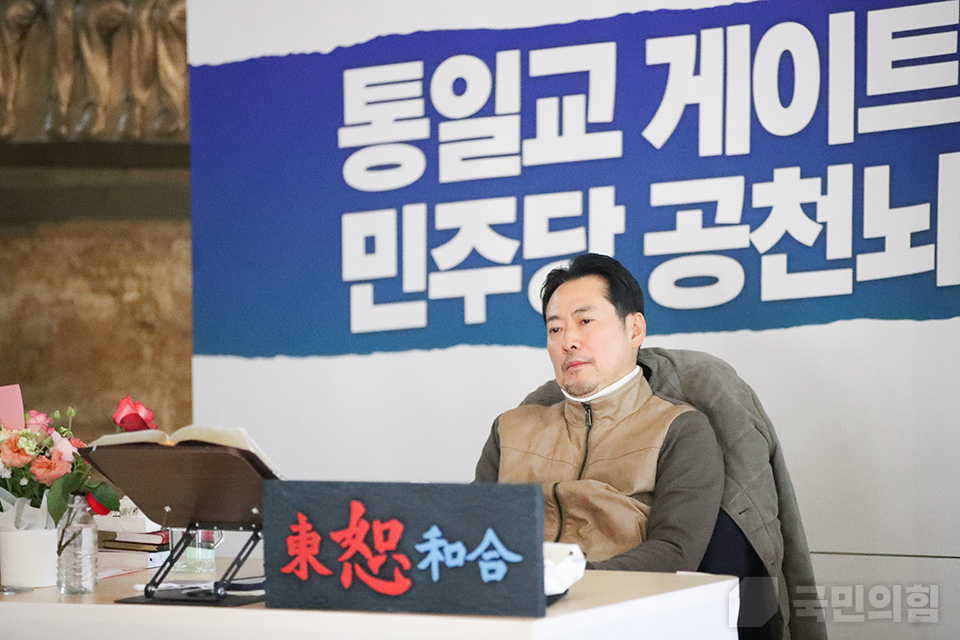 제목 노출 영역입니다 이미지