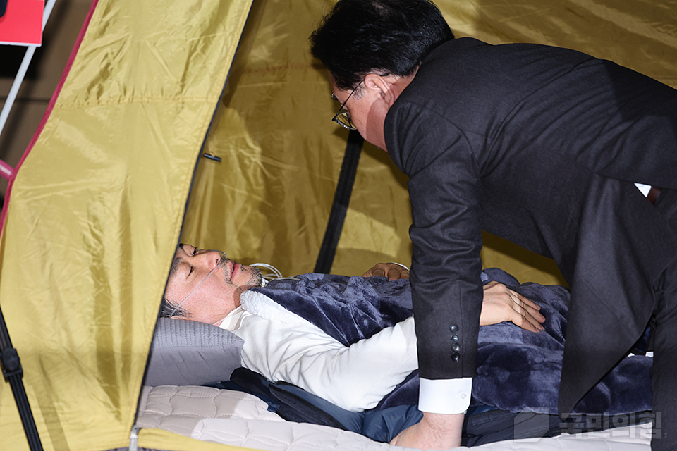제목 노출 영역입니다 이미지