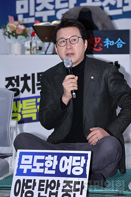 제목 노출 영역입니다 이미지