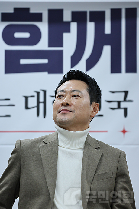 제목 노출 영역입니다 이미지
