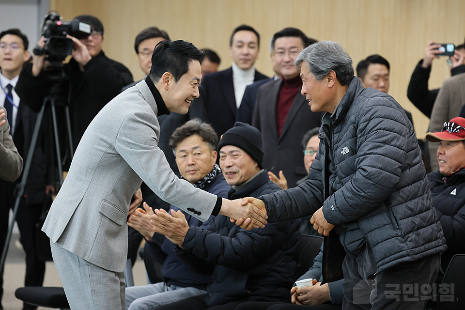 제목 노출 영역입니다 이미지