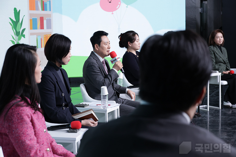 제목 노출 영역입니다 이미지