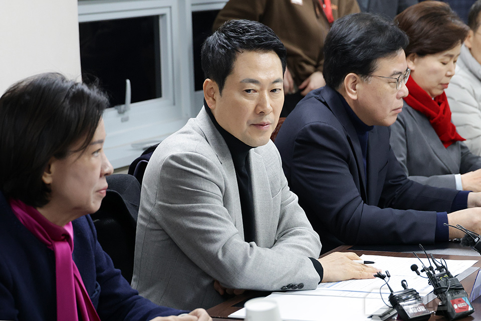 제목 노출 영역입니다 이미지
