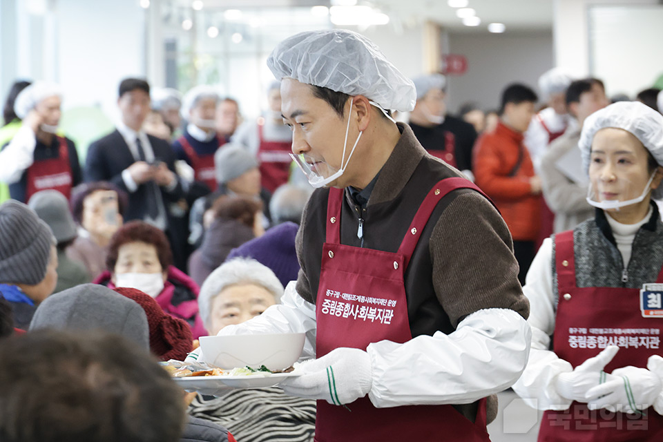 제목 노출 영역입니다 이미지