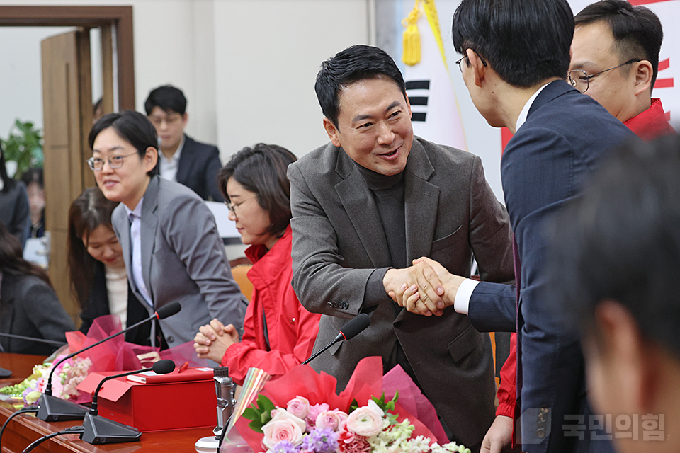 제목 노출 영역입니다 이미지