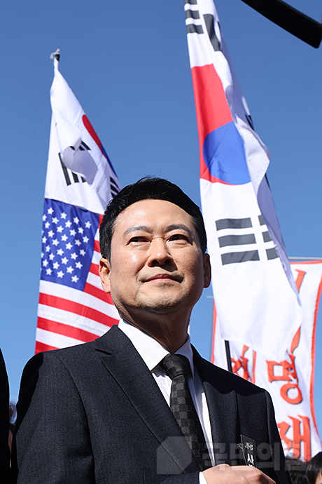 제목 노출 영역입니다 이미지