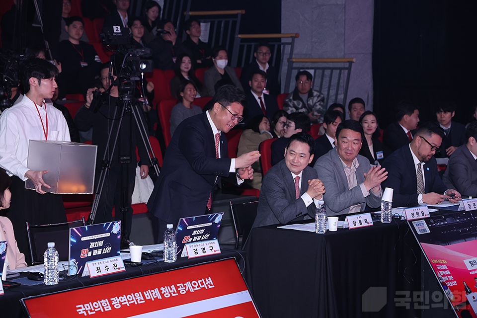 제목 노출 영역입니다 이미지