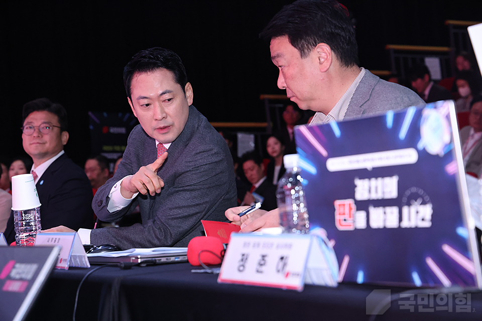 제목 노출 영역입니다 이미지