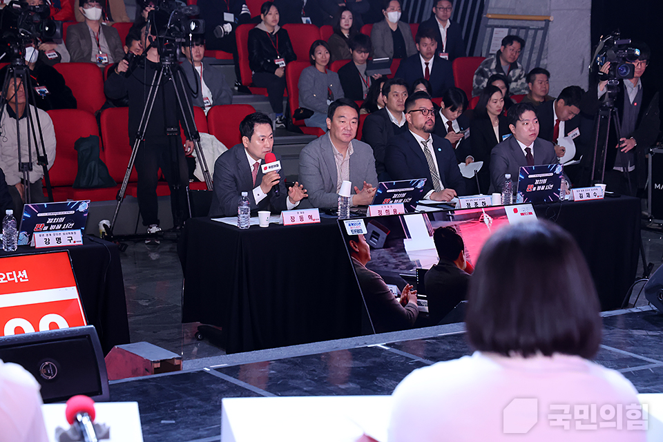 제목 노출 영역입니다 이미지