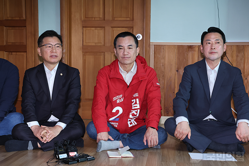 제목 노출 영역입니다 이미지