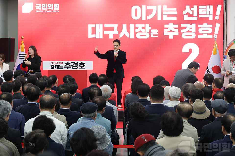 제목 노출 영역입니다 이미지