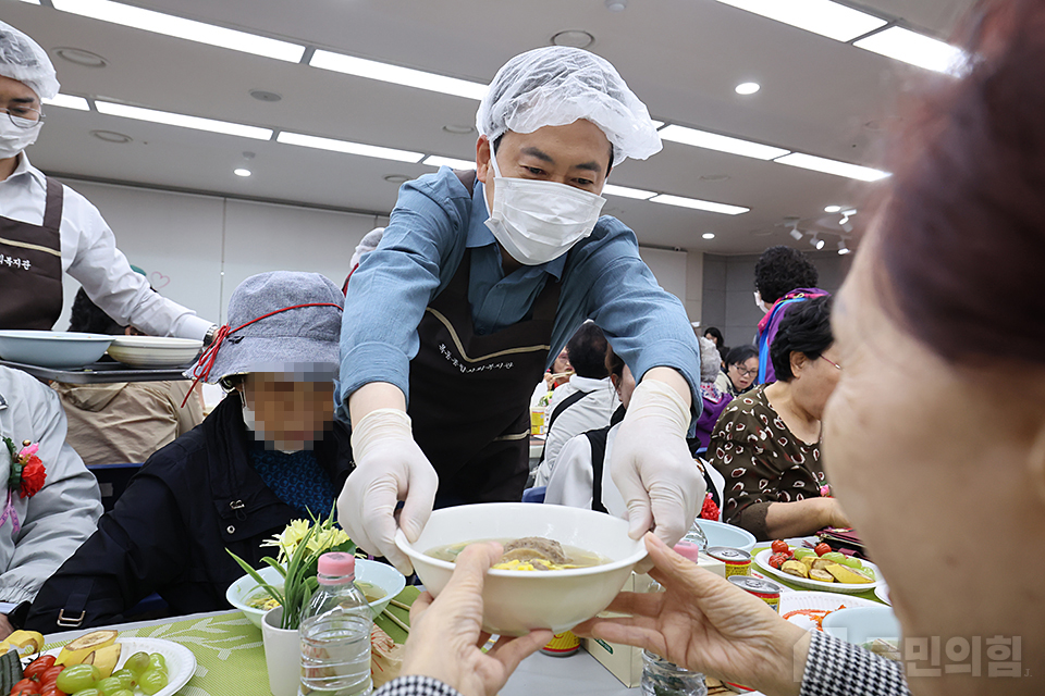 제목 노출 영역입니다 이미지