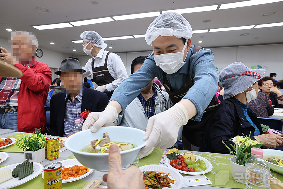 제목 노출 영역입니다 이미지