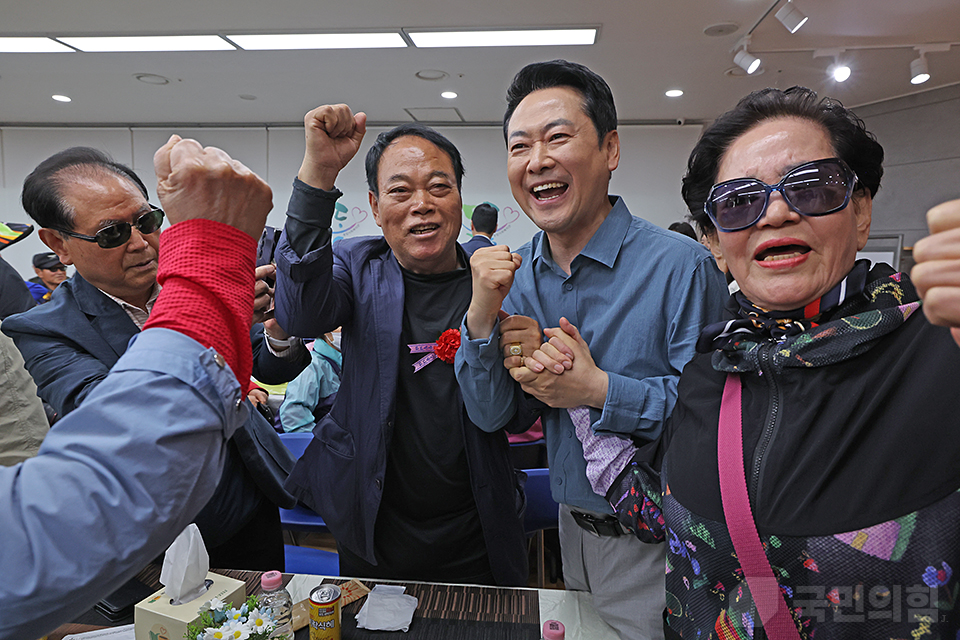 제목 노출 영역입니다 이미지