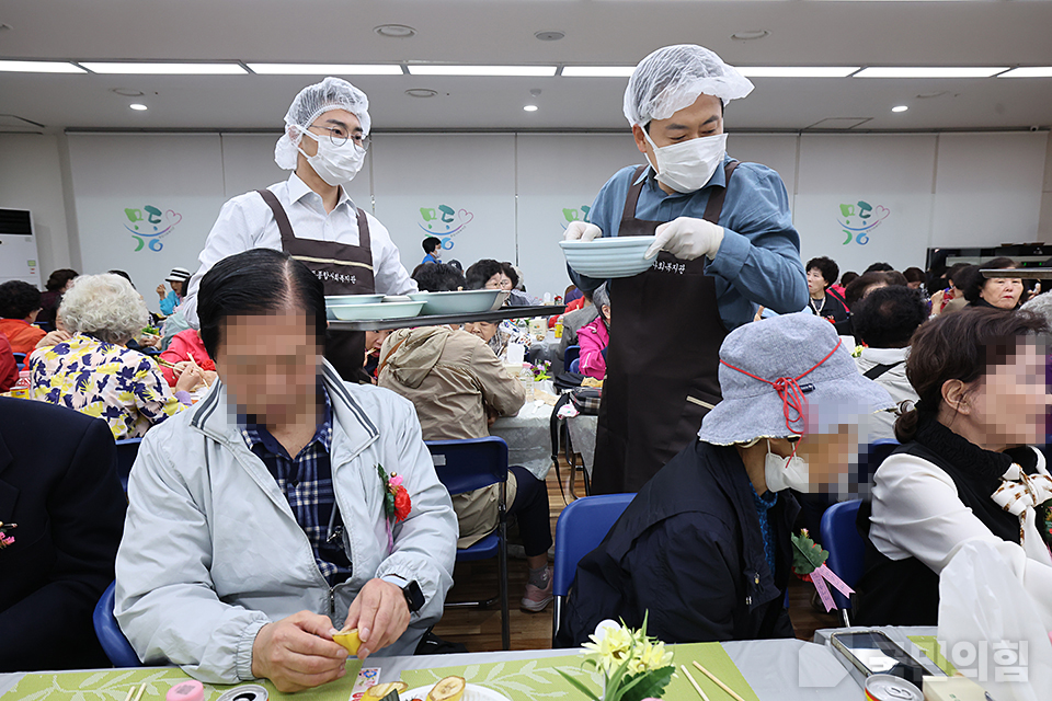 제목 노출 영역입니다 이미지