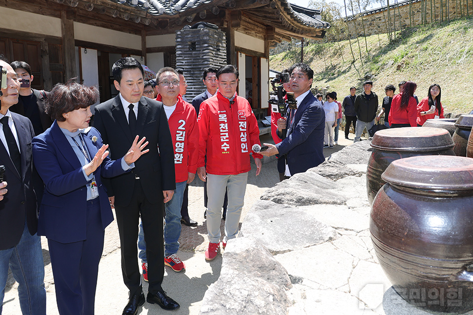 제목 노출 영역입니다 이미지