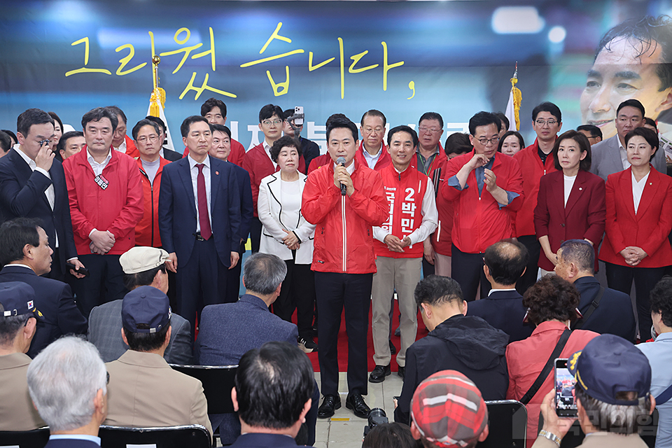 제목 노출 영역입니다 이미지