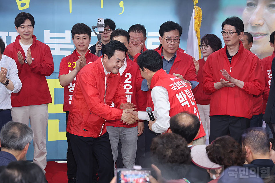 제목 노출 영역입니다 이미지