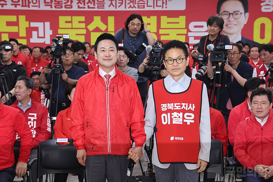 제목 노출 영역입니다 이미지