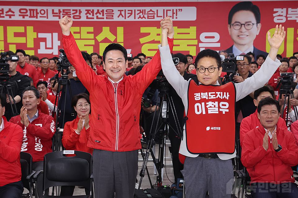 제목 노출 영역입니다 이미지