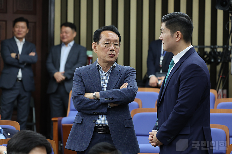 제목 노출 영역입니다 이미지